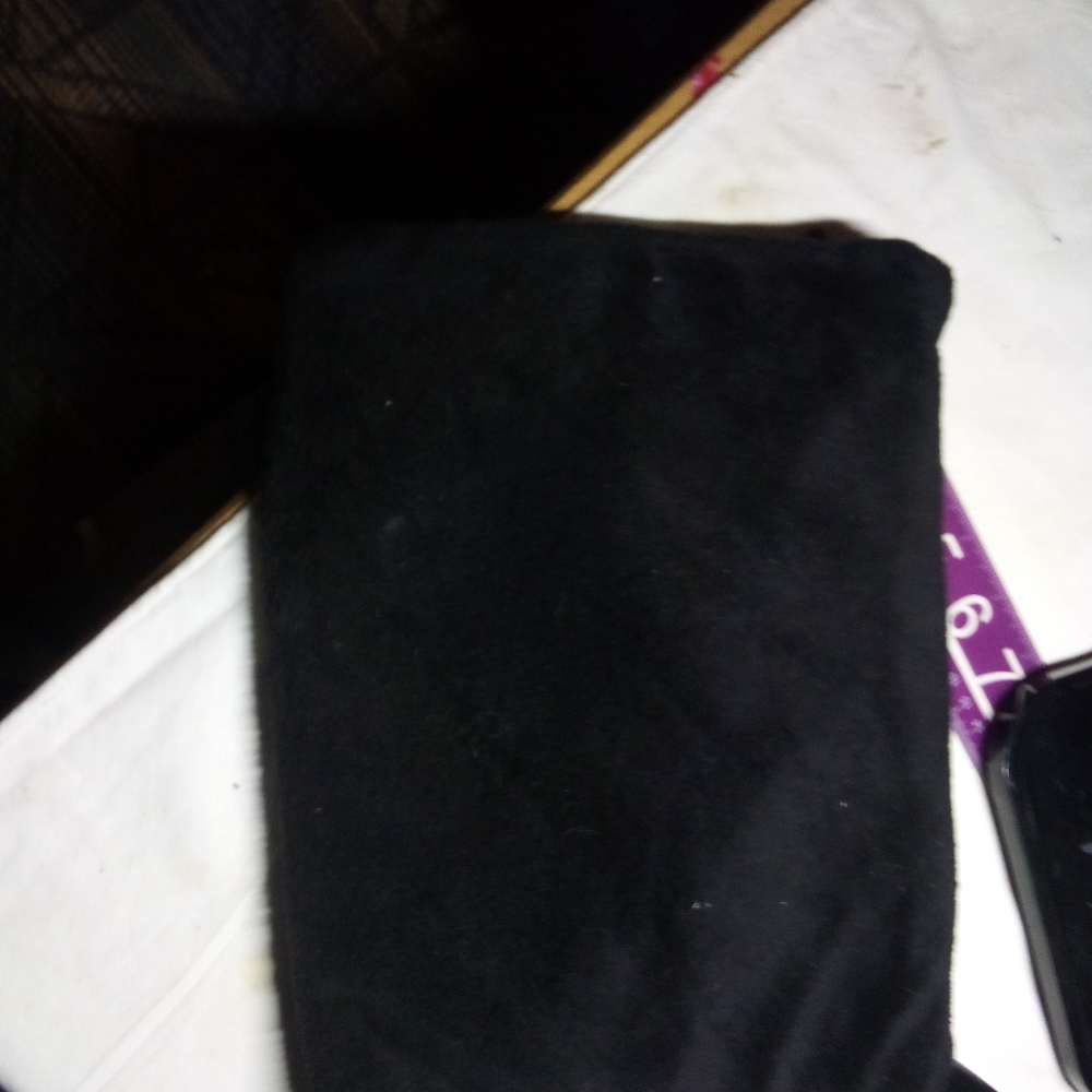 Purse - Picture 3 of 4